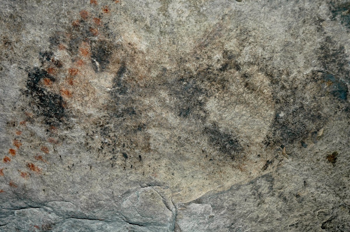 Centro del Arte Rupestre de Colungo