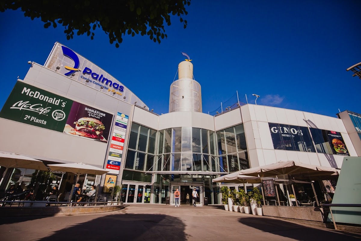 Commercial and Leisure Center 7 Palmas