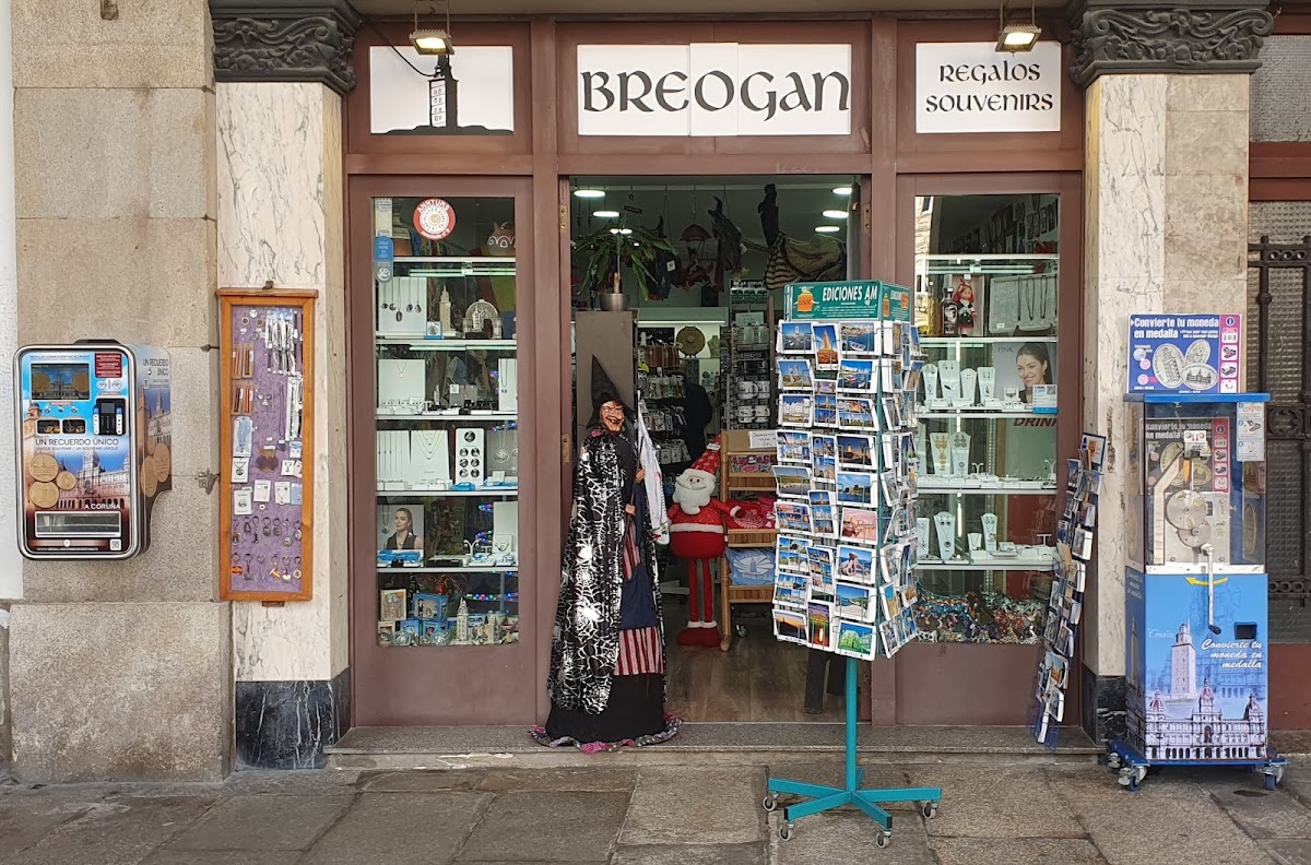 Artesanía y Souvenirs Las Canteras